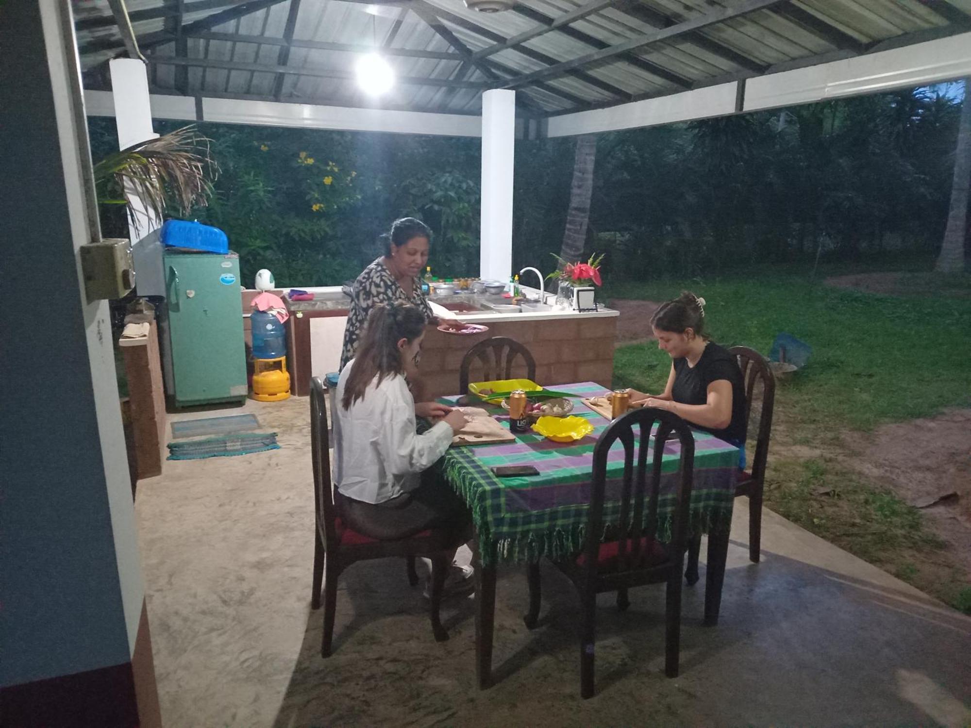 Elegant Hamlets Home Stay ชิลอว์ ภายนอก รูปภาพ