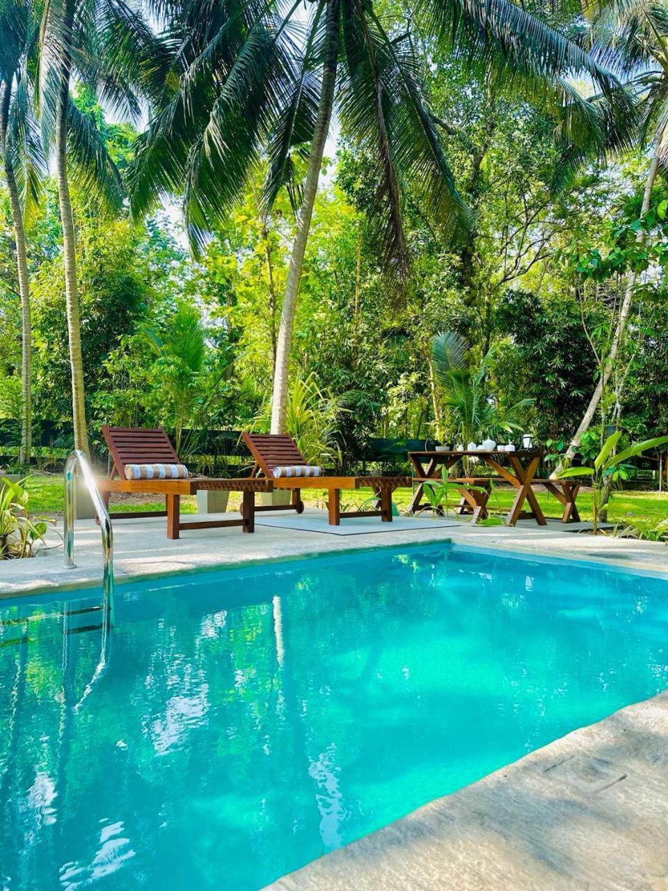 Elegant Hamlets Home Stay ชิลอว์ ภายนอก รูปภาพ