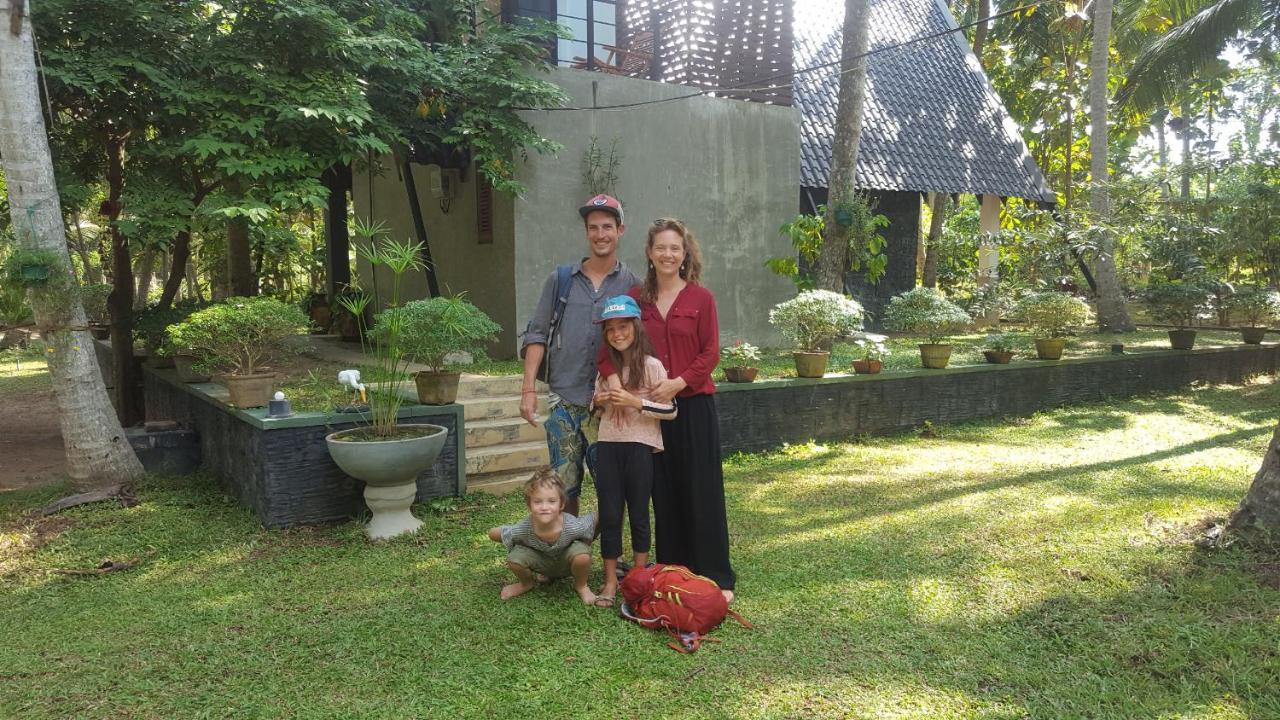 Elegant Hamlets Home Stay ชิลอว์ ภายนอก รูปภาพ